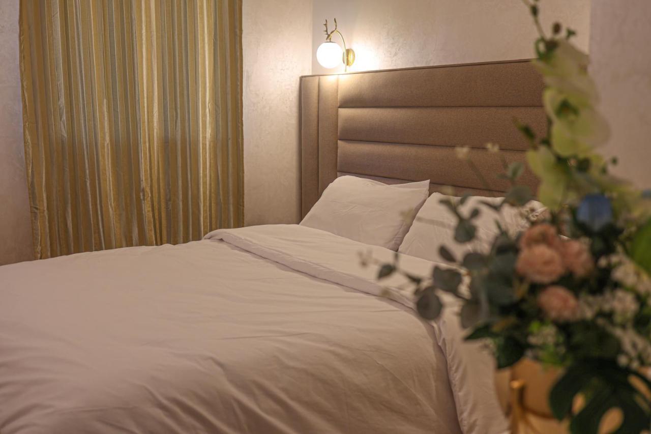 Hotel Des Lilas Udžda Exteriér fotografie