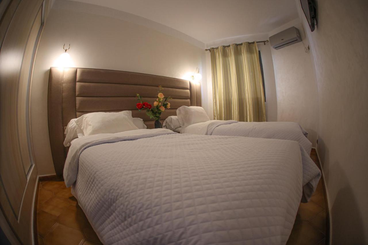 Hotel Des Lilas Udžda Exteriér fotografie